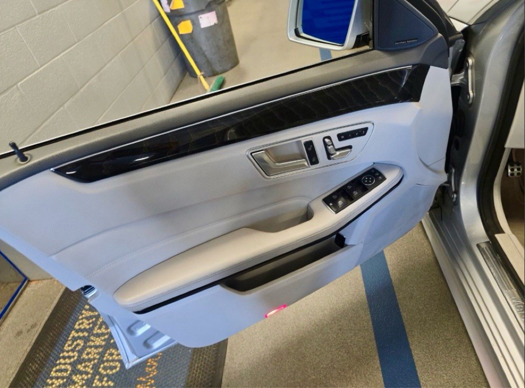 2016 Mercedes-Benz E-Class Image 8