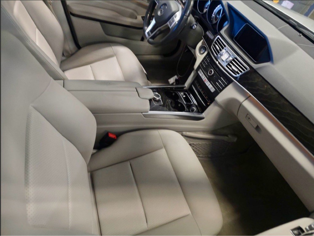 2016 Mercedes-Benz E-Class Image 12