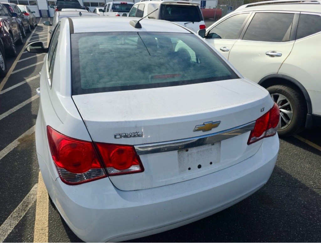 2015 Chevrolet Cruze Image 9