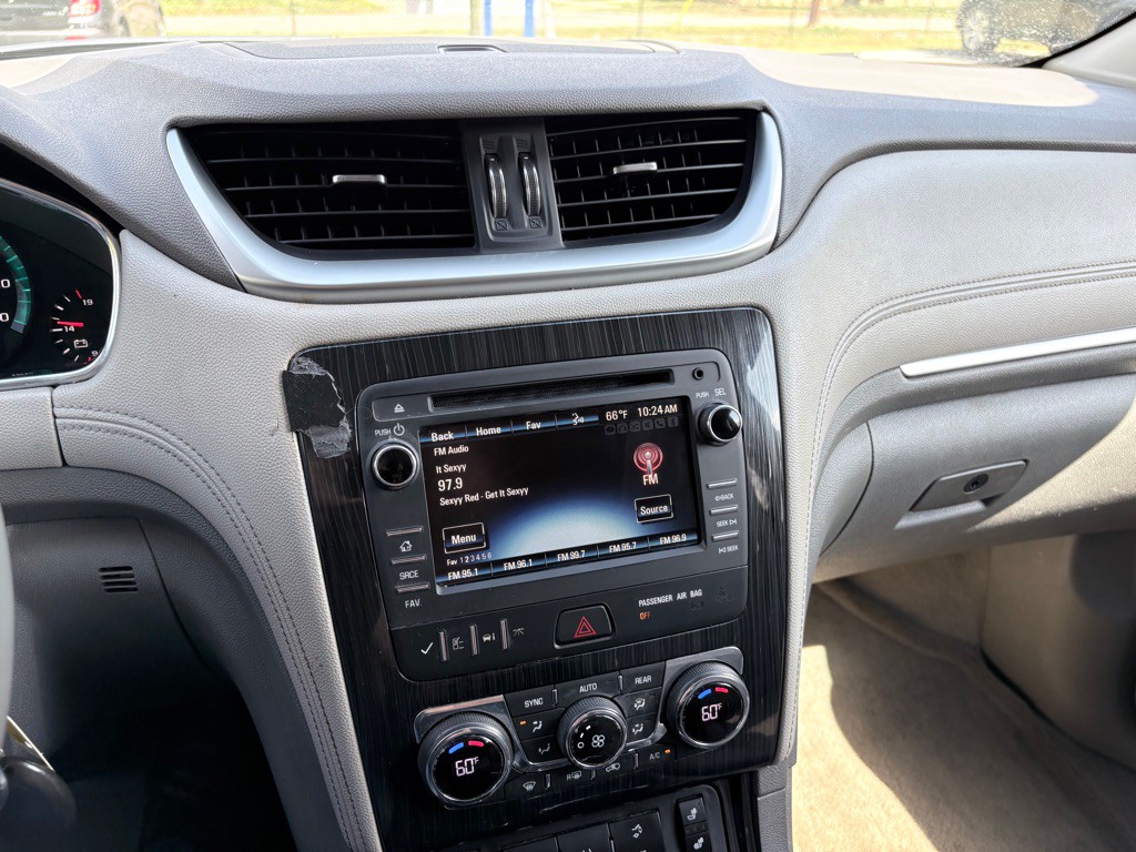 2016 Chevrolet Traverse Image 31