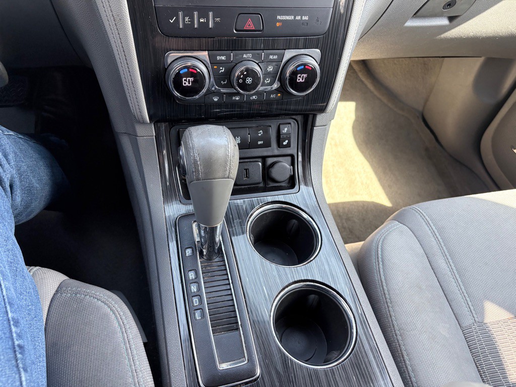 2016 Chevrolet Traverse Image 32