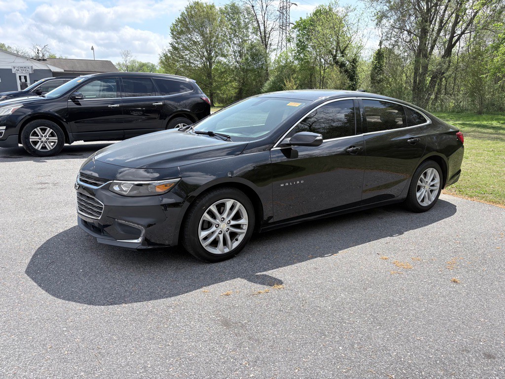 2017 Chevrolet Malibu Image 1
