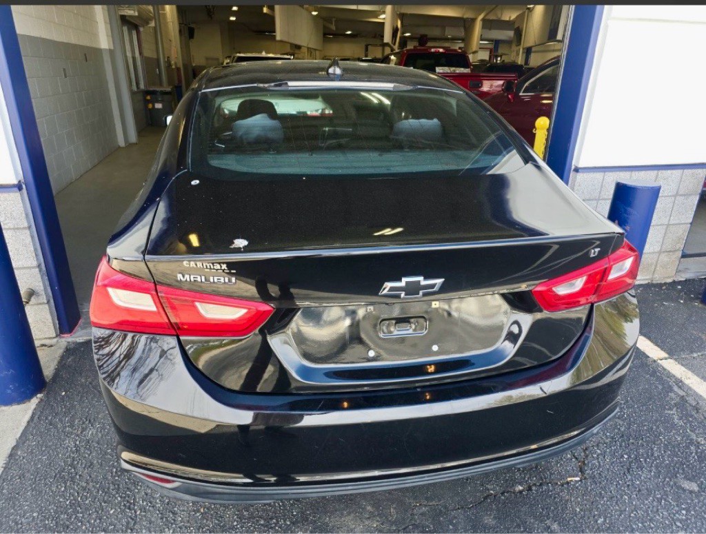 2017 Chevrolet Malibu Image 7