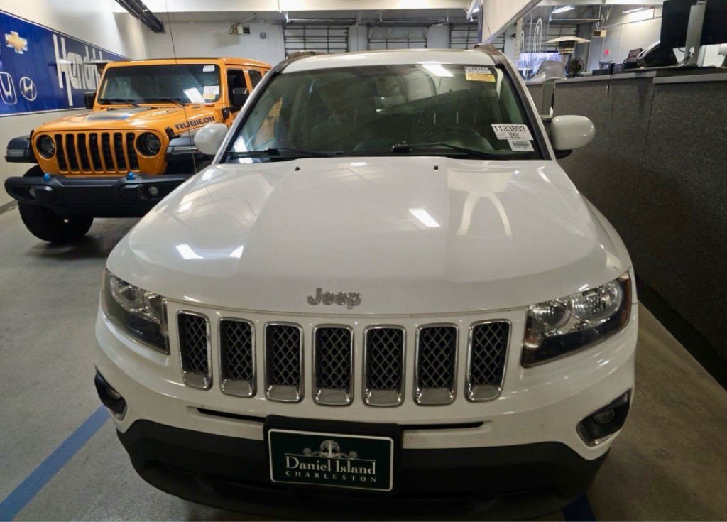 2017 Jeep Compass Image 3