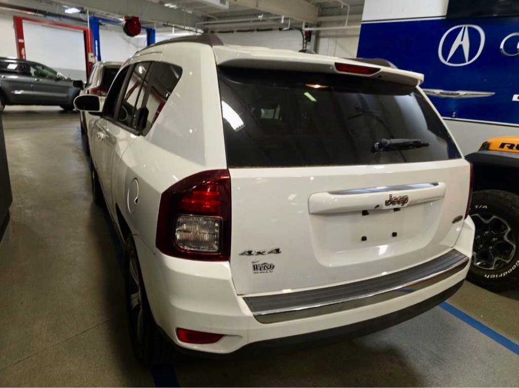 2017 Jeep Compass Image 5