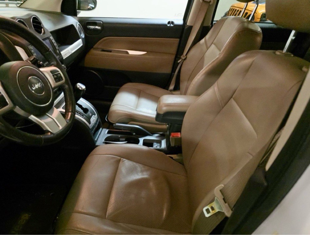 2017 Jeep Compass Image 10