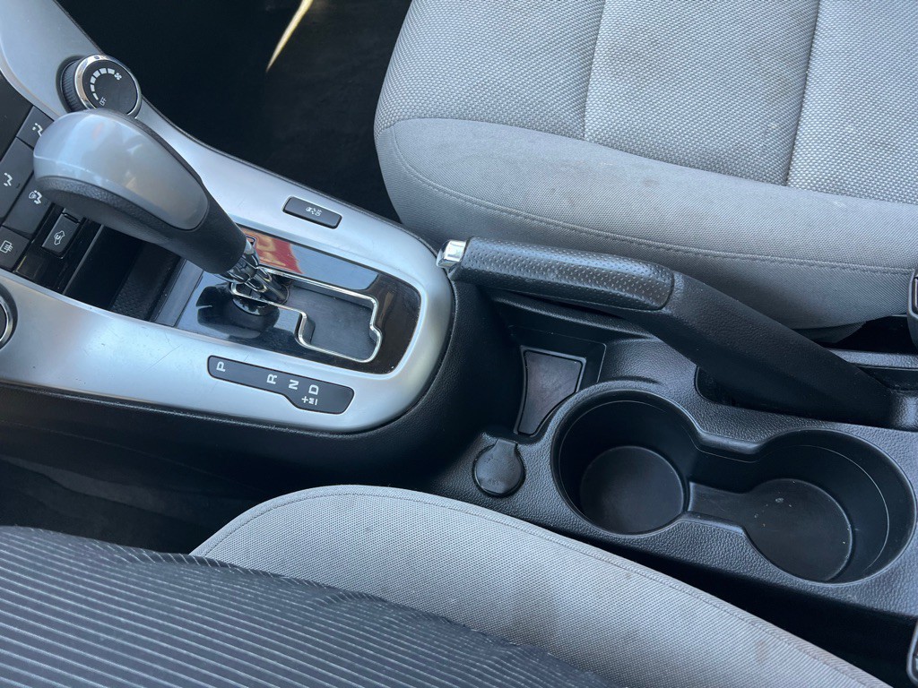 2015 Chevrolet Cruze Image 32