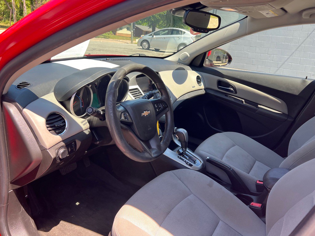 2015 Chevrolet Cruze Image 38