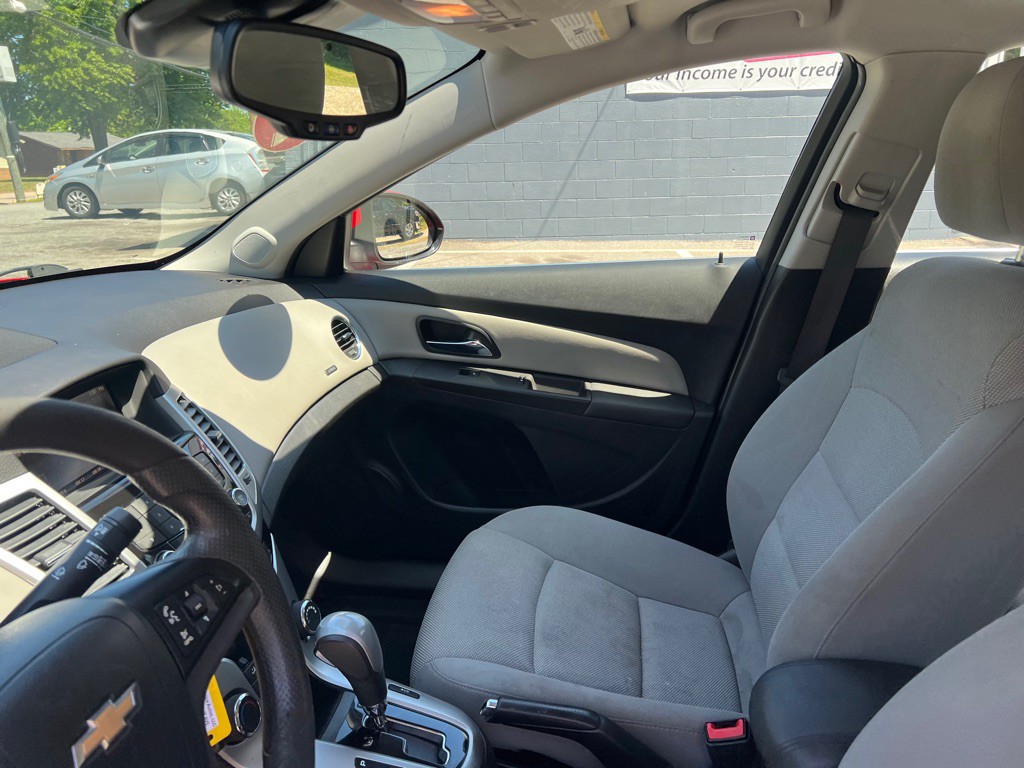 2015 Chevrolet Cruze Image 40