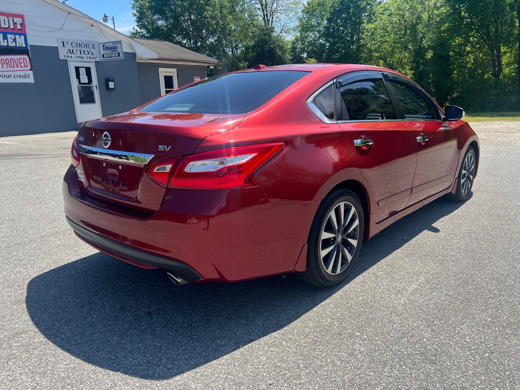 2016 Nissan Altima Image 24