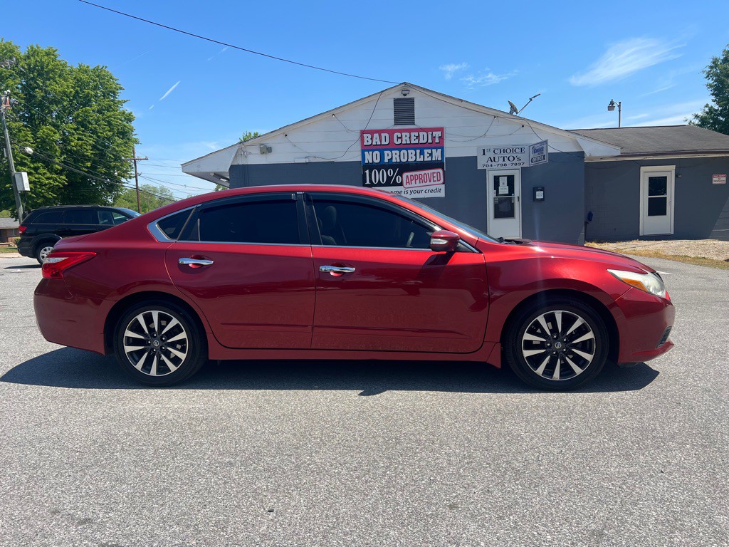 2016 Nissan Altima Image 25