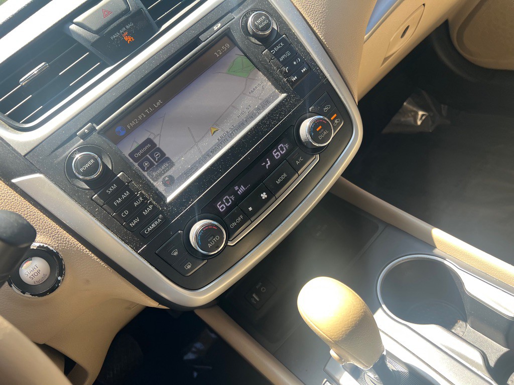 2016 Nissan Altima Image 35