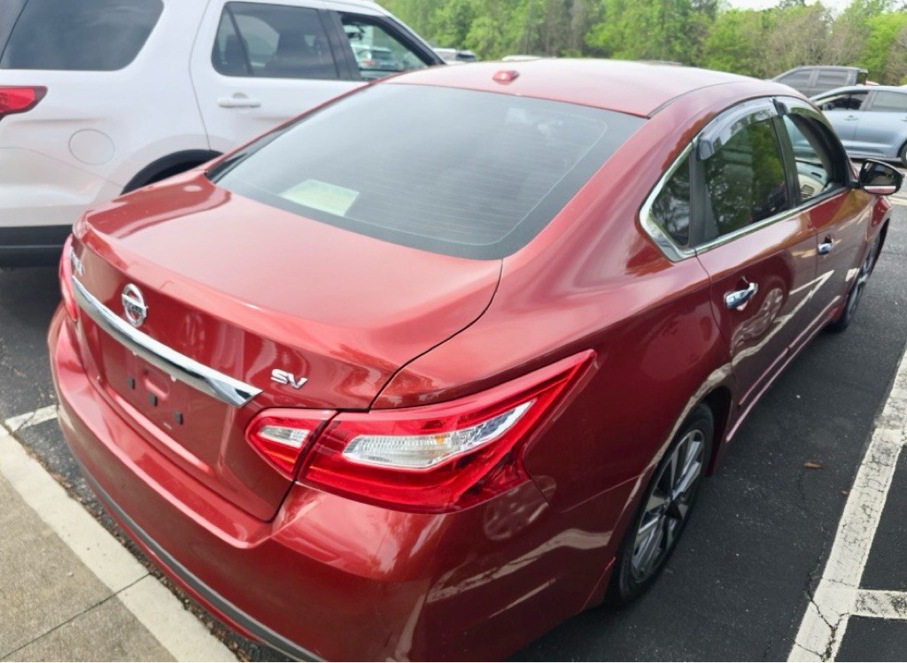 2016 Nissan Altima Image 5