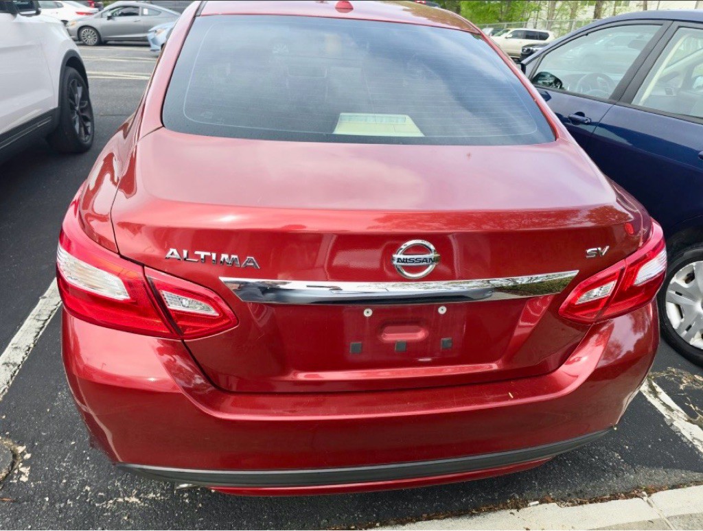 2016 Nissan Altima Image 7