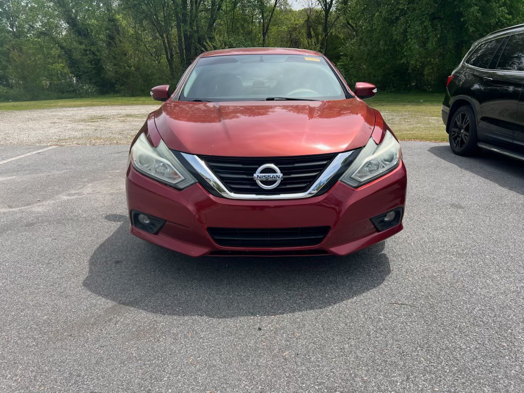 2016 Nissan Altima Image 19