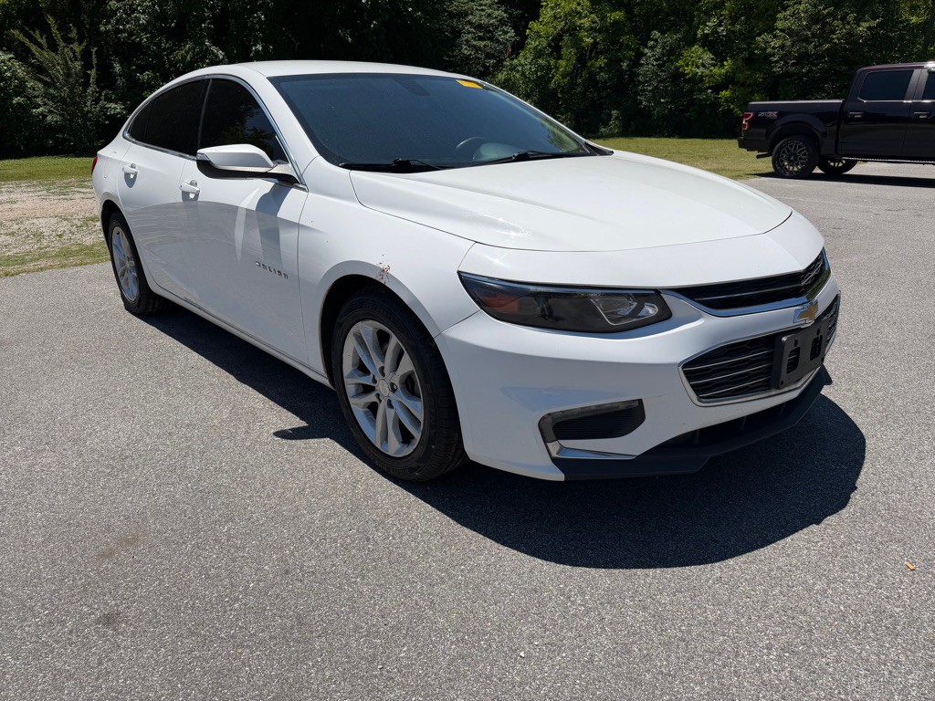 2017 Chevrolet Malibu Image 1