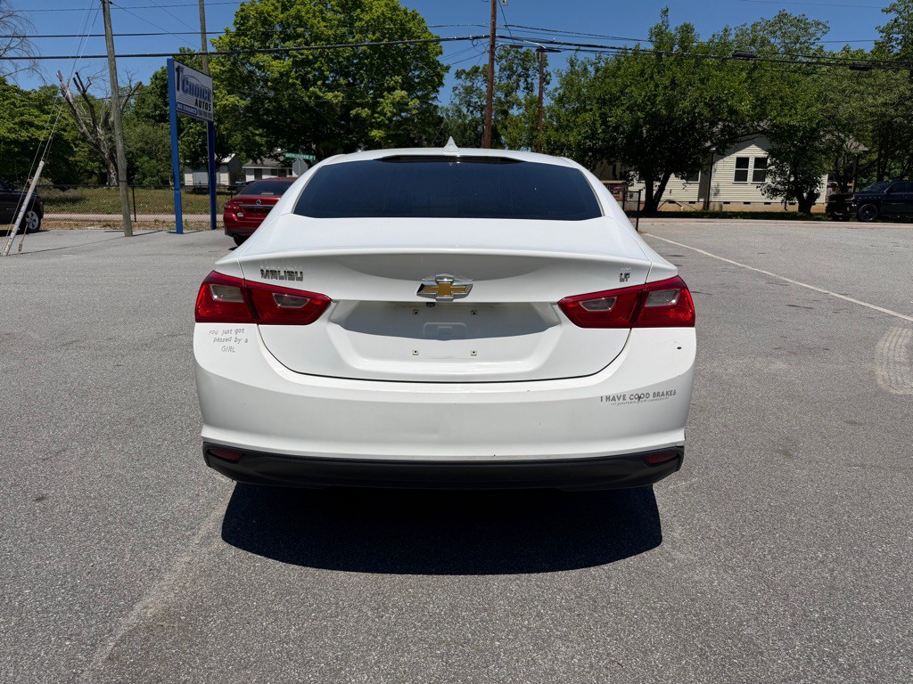 2017 Chevrolet Malibu Image 5