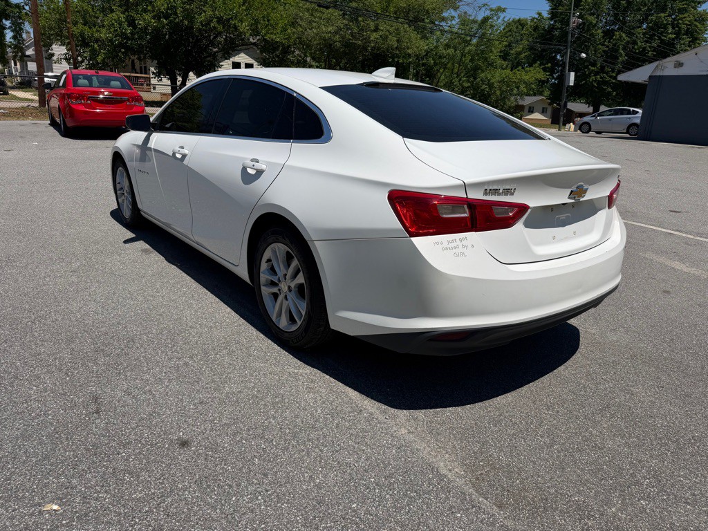 2017 Chevrolet Malibu Image 6