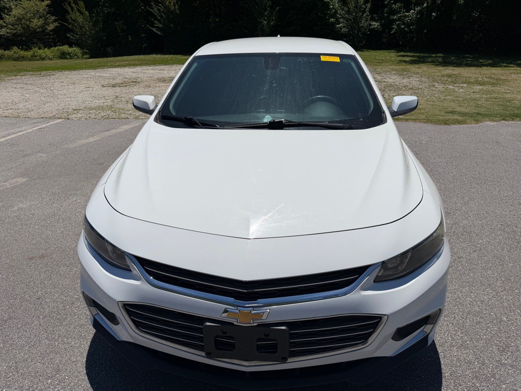2017 Chevrolet Malibu Image 9