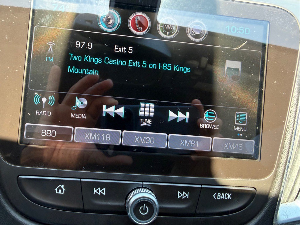 2017 Chevrolet Malibu Image 18