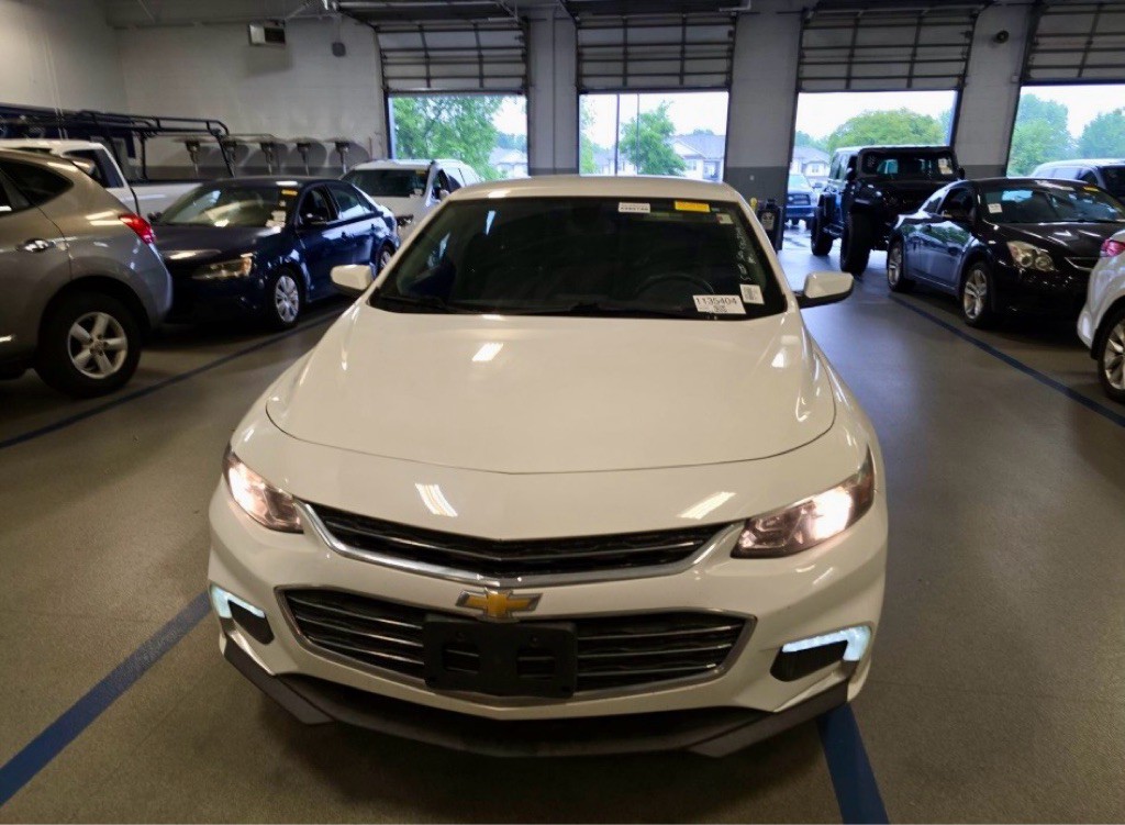 2017 Chevrolet Malibu Image 24