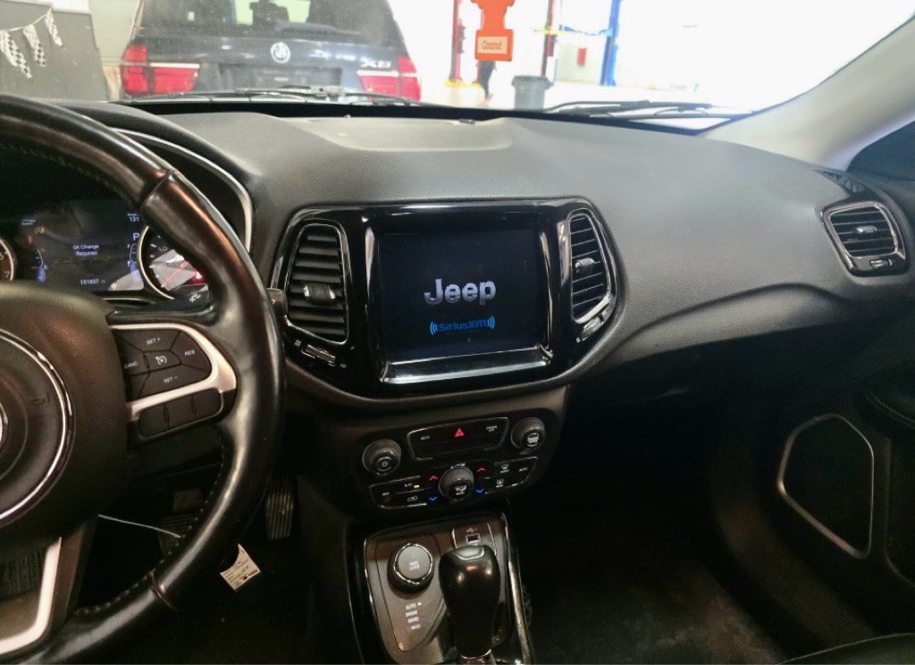 2019 Jeep Compass Image 6