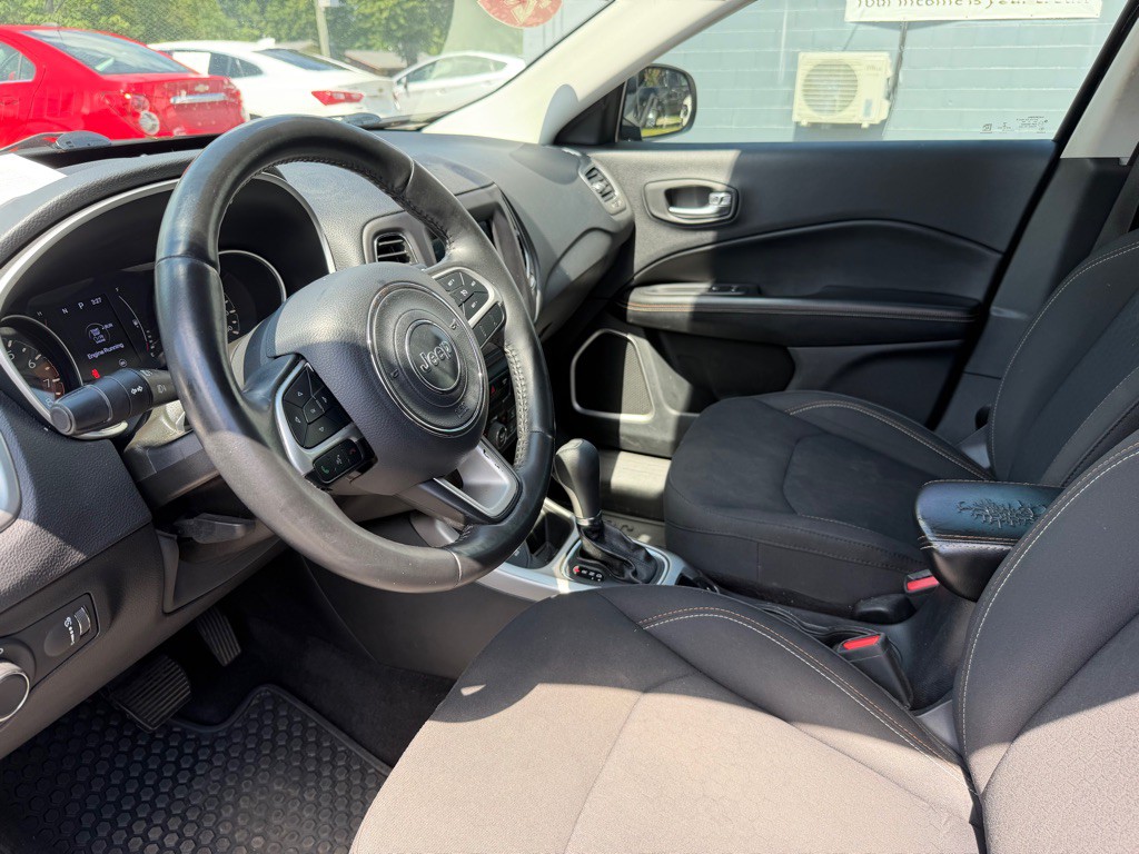 2019 Jeep Compass Image 27