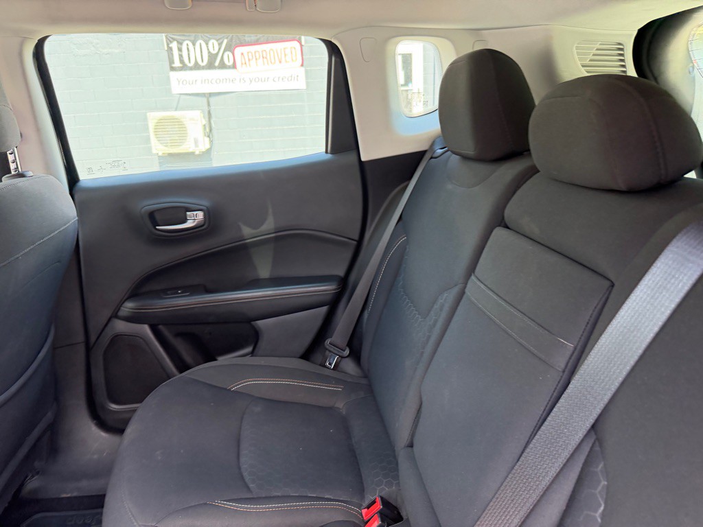 2019 Jeep Compass Image 32