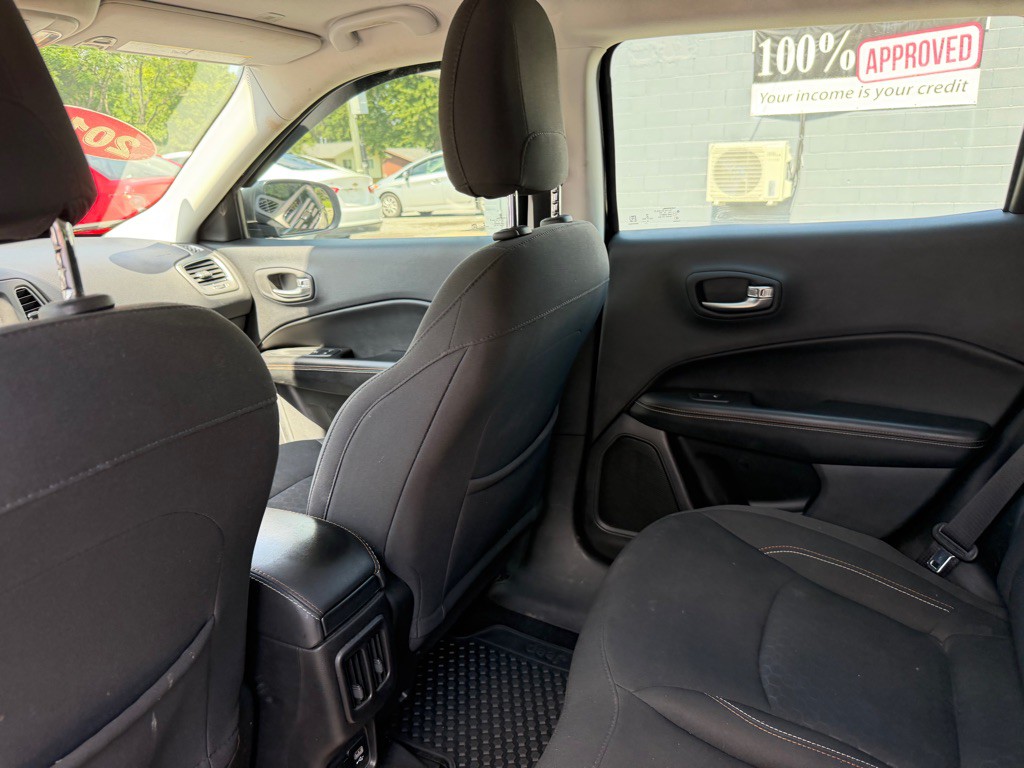 2019 Jeep Compass Image 33