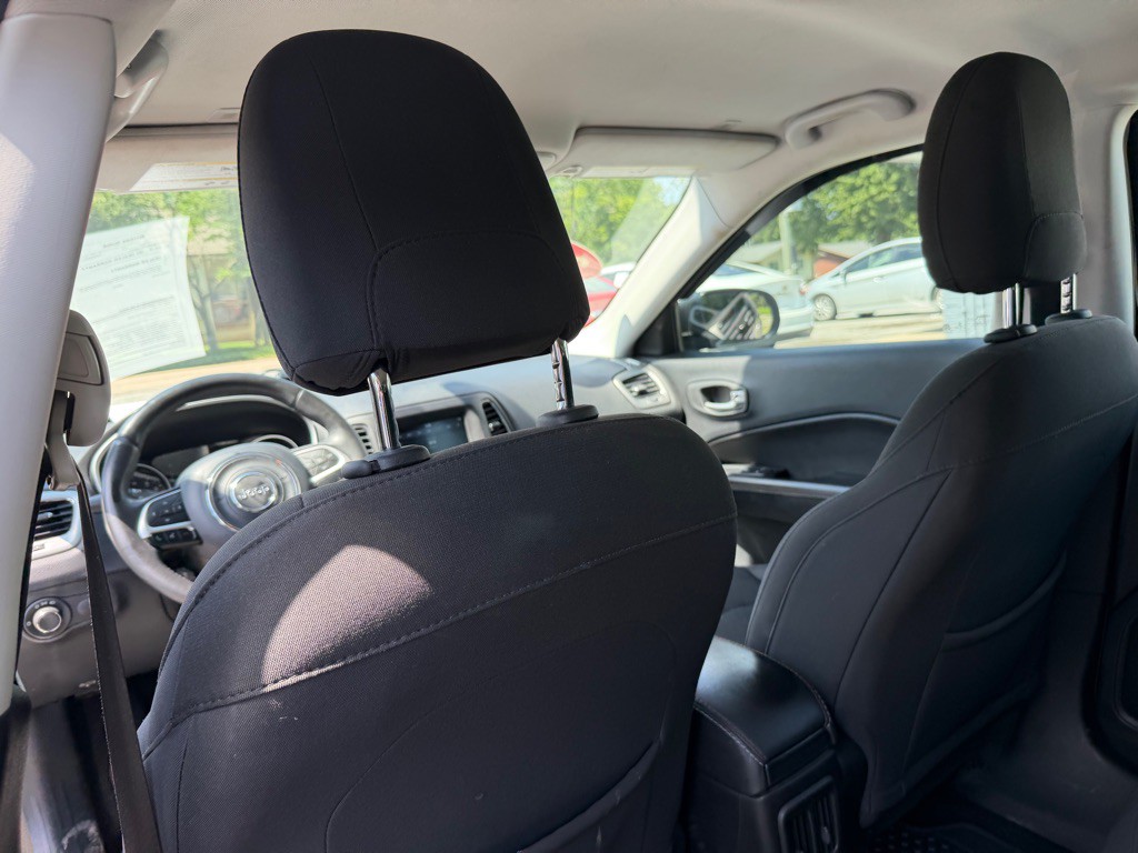 2019 Jeep Compass Image 35