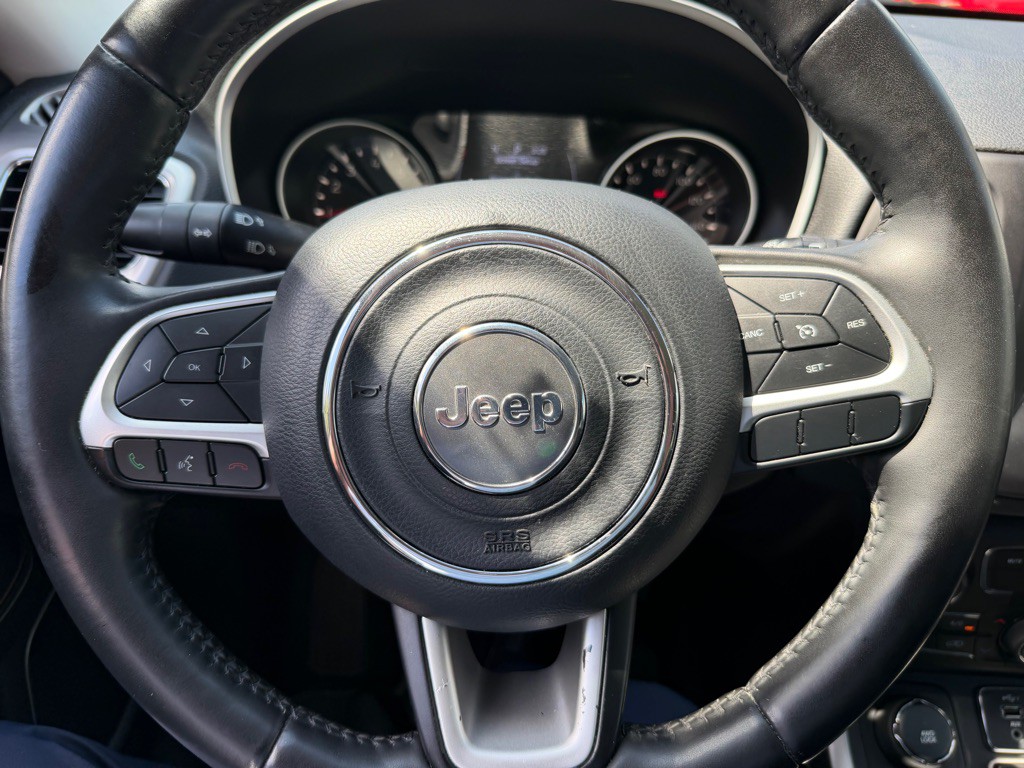 2019 Jeep Compass Image 36