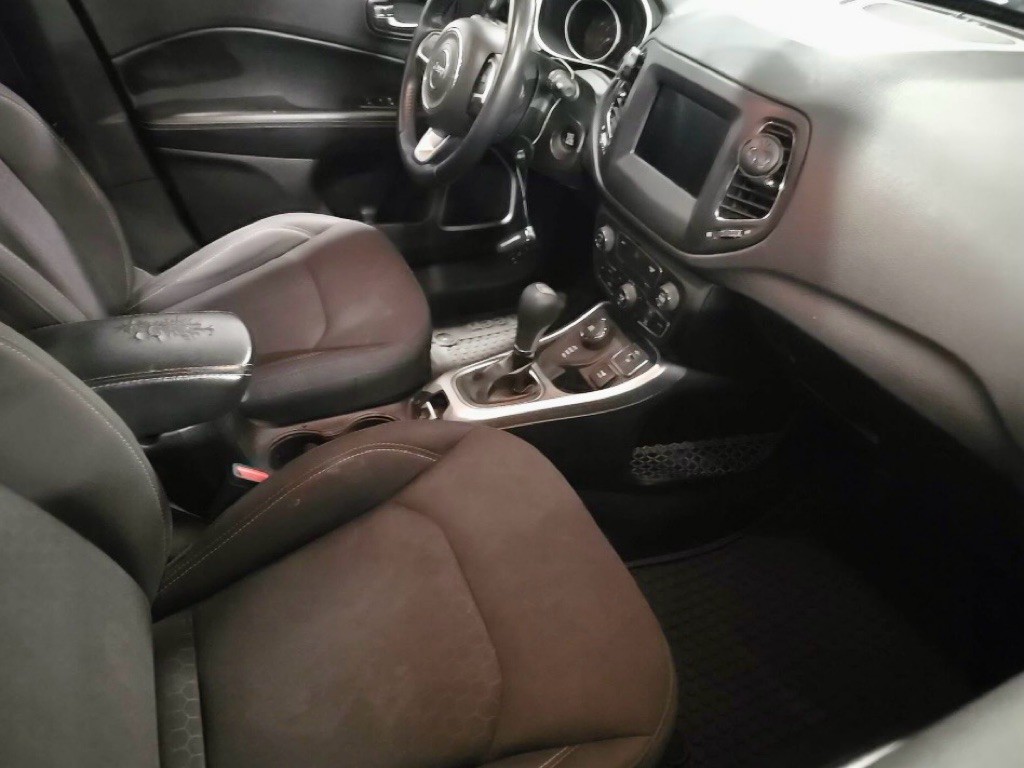 2019 Jeep Compass Image 60