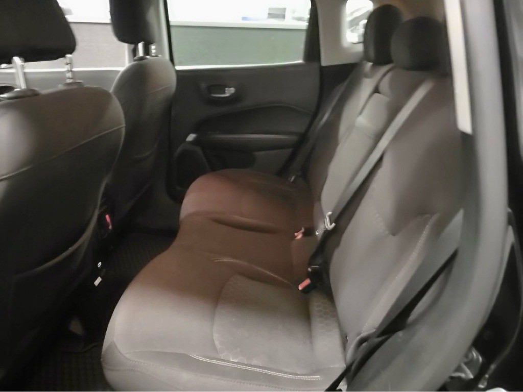 2019 Jeep Compass Image 61