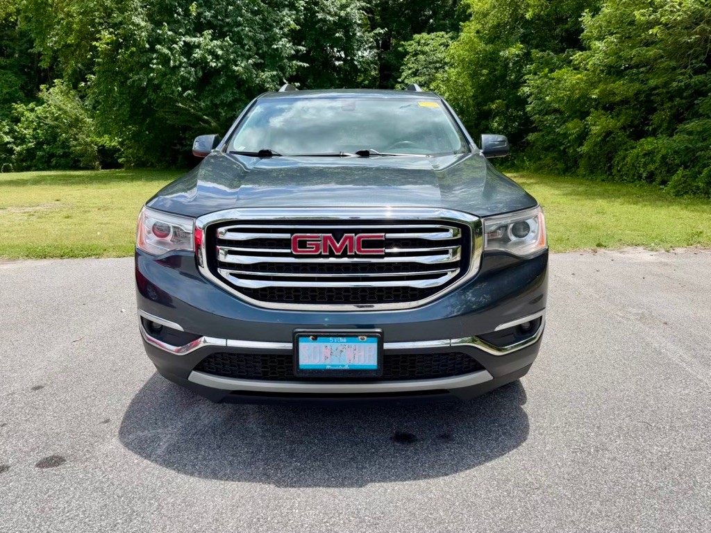 2019 GMC Acadia Image 2
