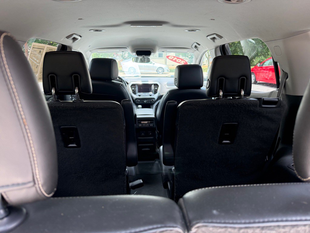 2019 GMC Acadia Image 24