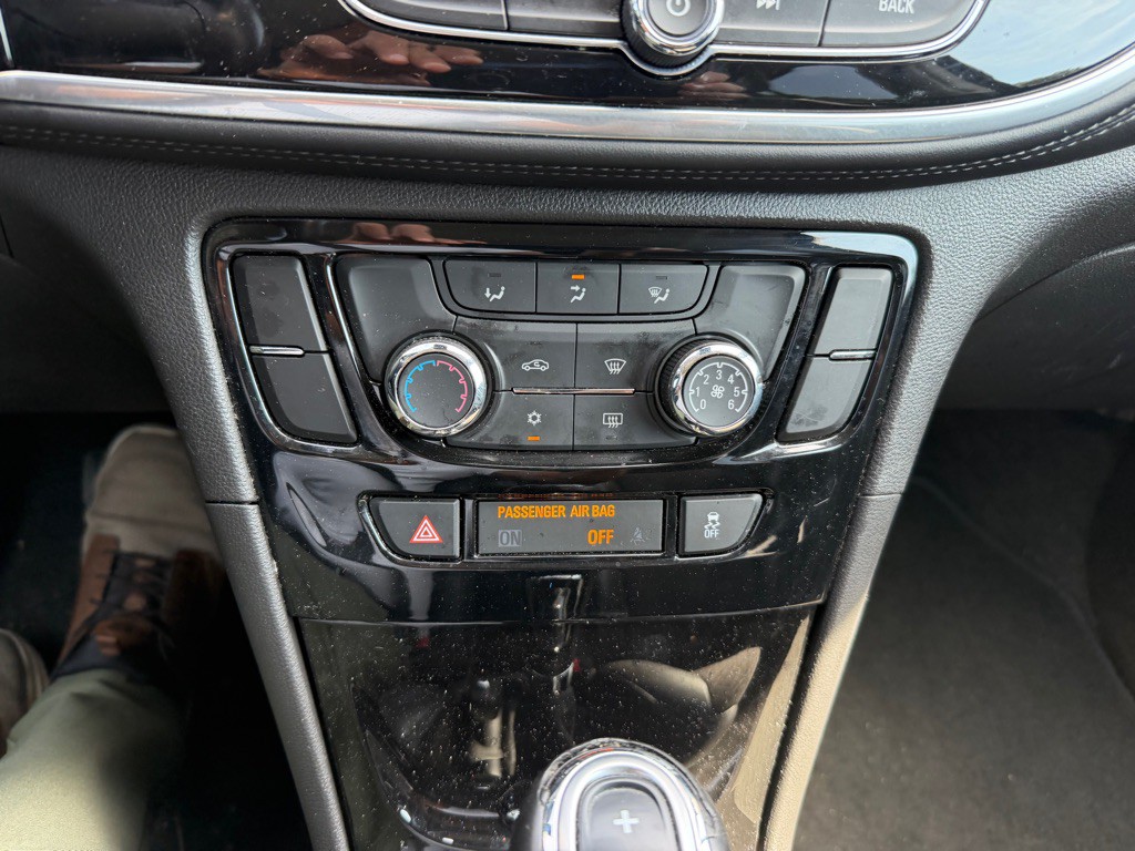 2019 Buick Enclave Image 16