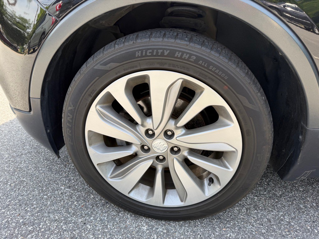2019 Buick Enclave Image 44