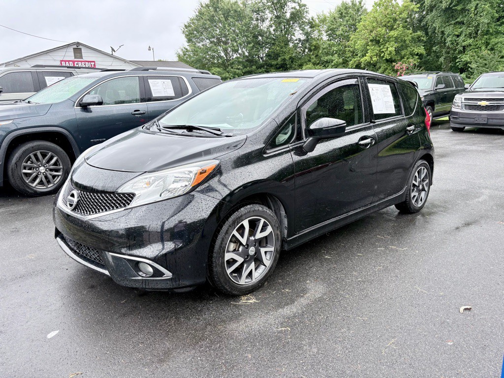 2016 Nissan Versa Image 2