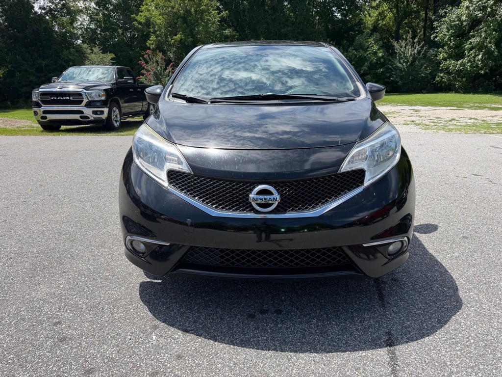 2016 Nissan Versa Image 4