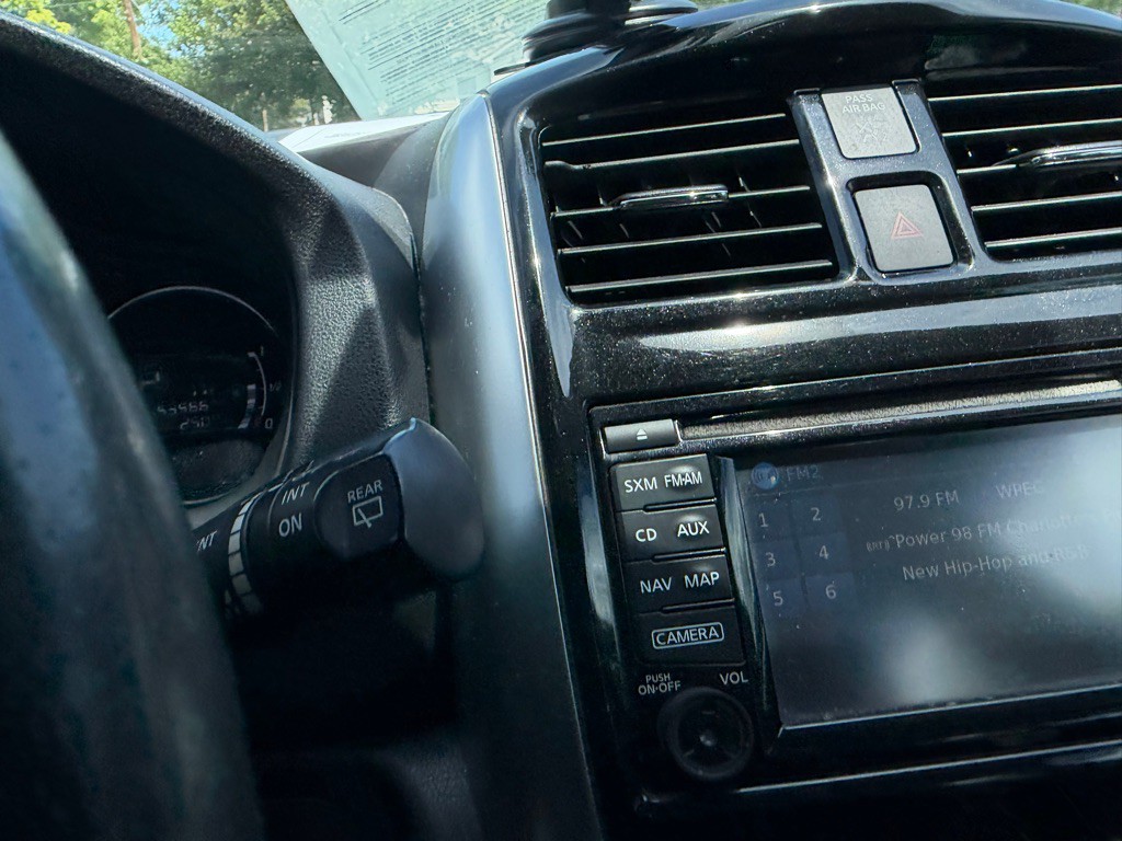 2016 Nissan Versa Image 47
