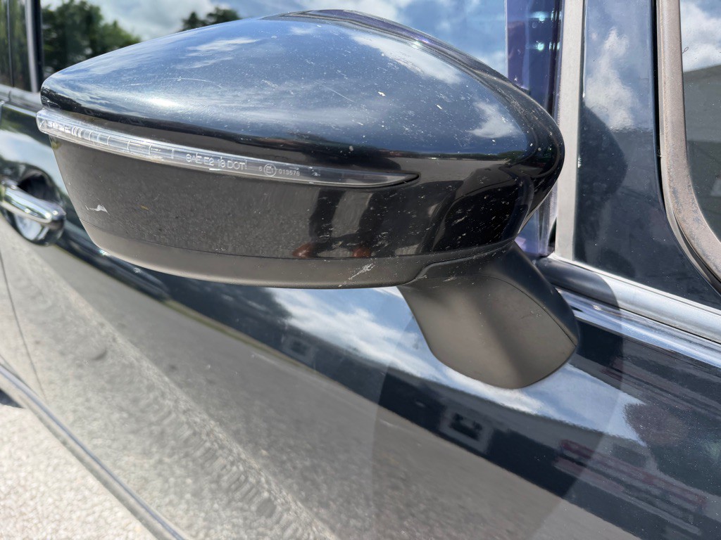 2016 Nissan Versa Image 67