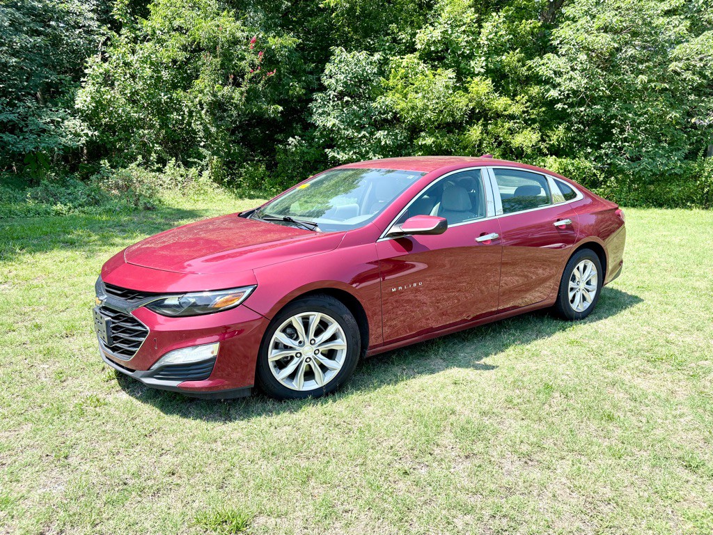 2019 Chevrolet Malibu Image 1