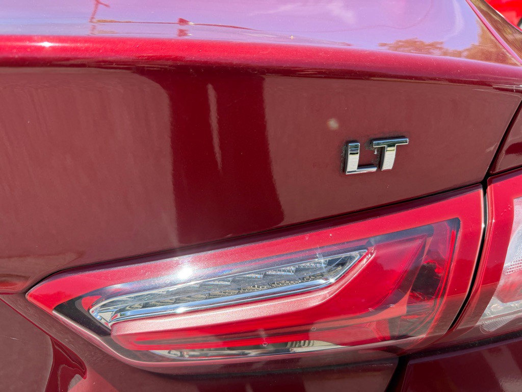 2019 Chevrolet Malibu Image 16