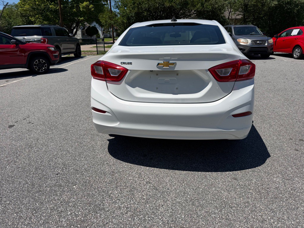 2017 Chevrolet Cruze Image 5