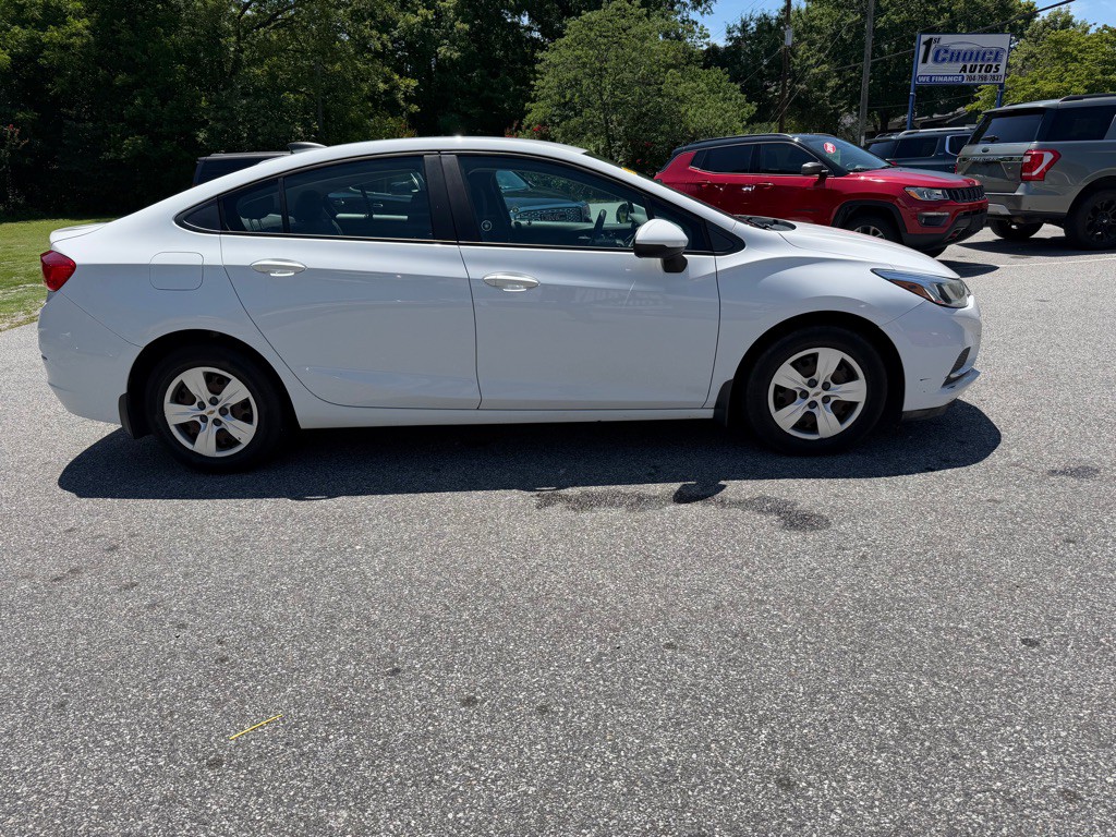 2017 Chevrolet Cruze Image 7