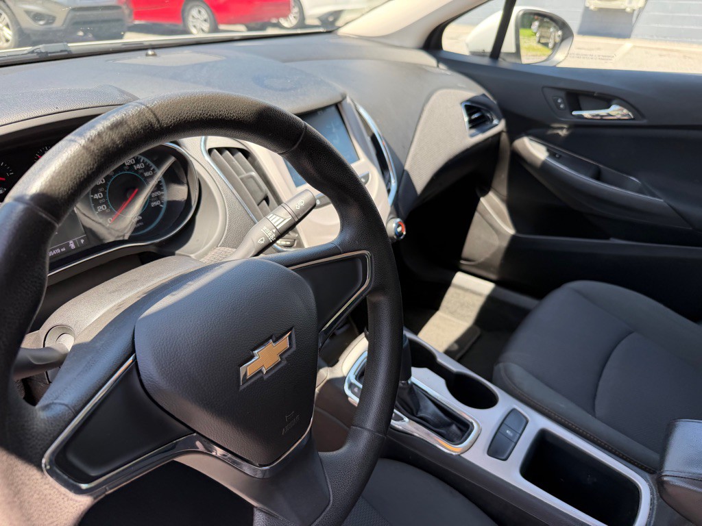2017 Chevrolet Cruze Image 33