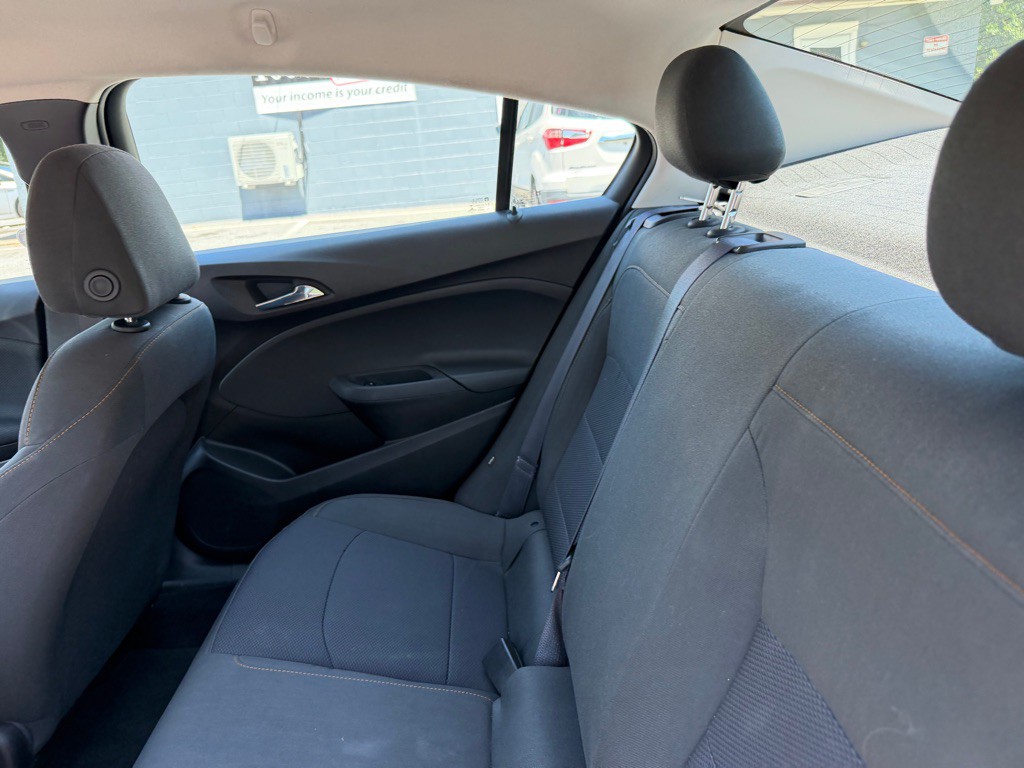 2017 Chevrolet Cruze Image 37