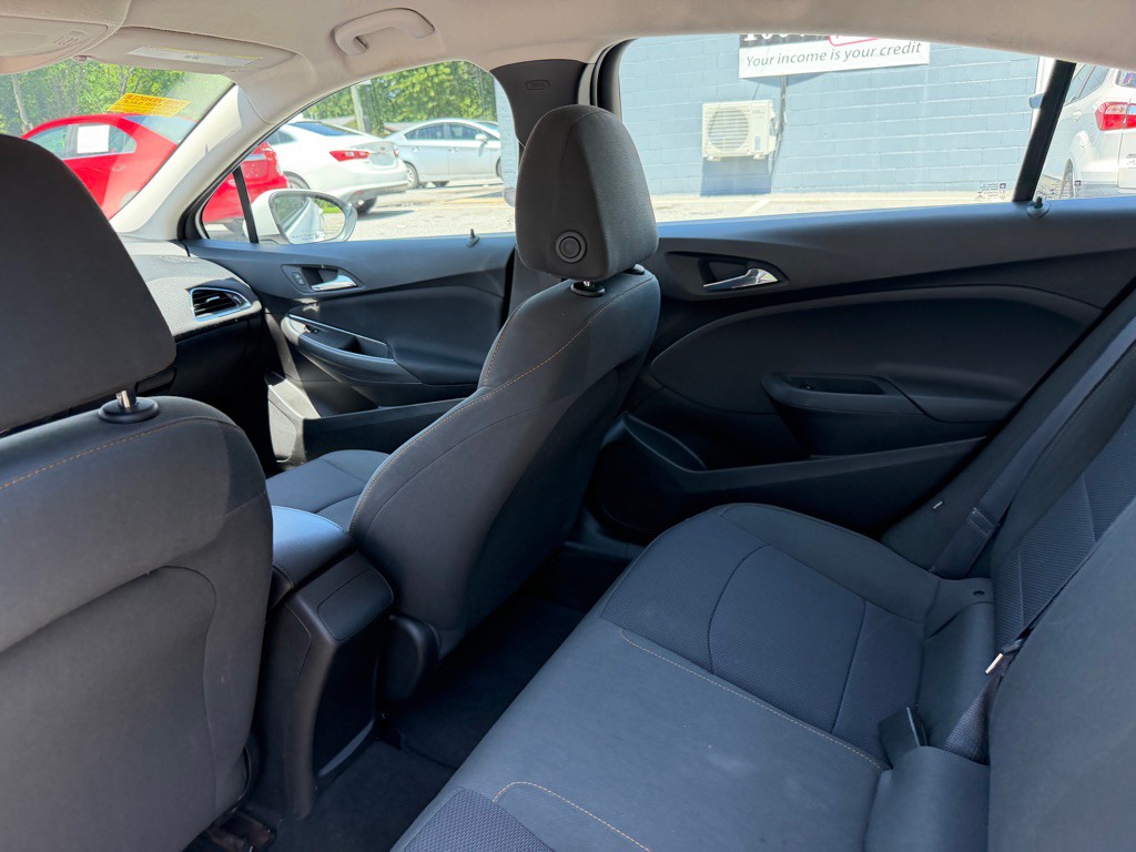 2017 Chevrolet Cruze Image 38