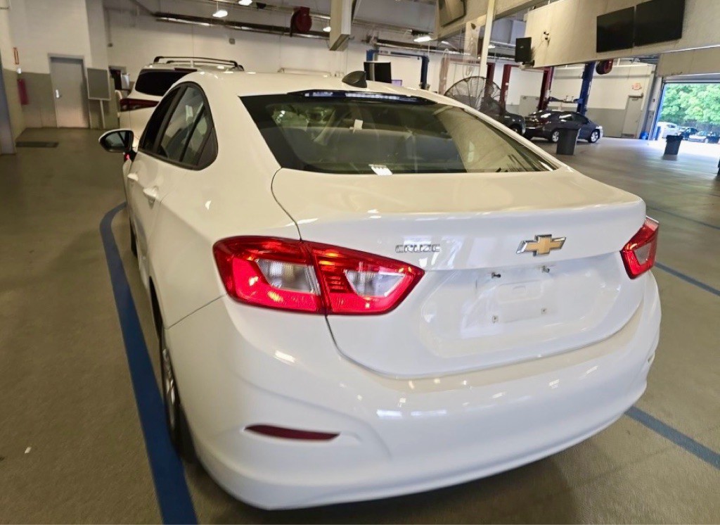 2017 Chevrolet Cruze Image 53