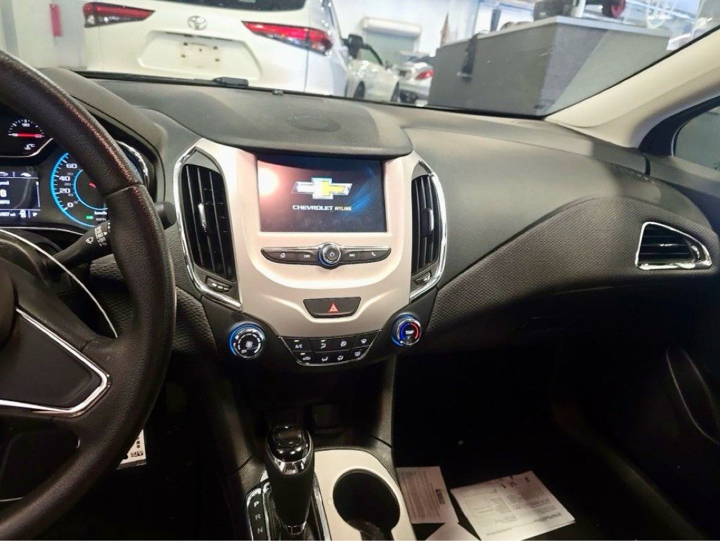 2017 Chevrolet Cruze Image 57